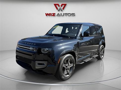 Used 2022 Land Rover Defender 110 X-Dynamic SE image 1