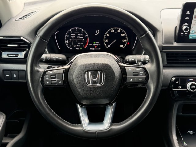 Used 2023 Honda Pilot Touring image 14