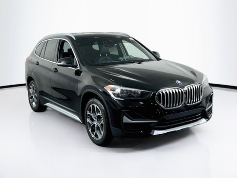 Used 2022 BMW X1 sDrive28i w/ Convenience Package FWD image 3