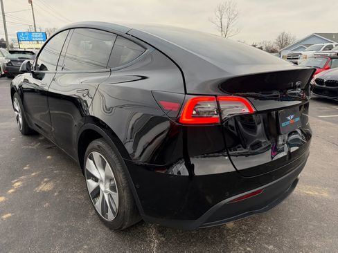 Used 2021 Tesla Model Y Long Range image 5