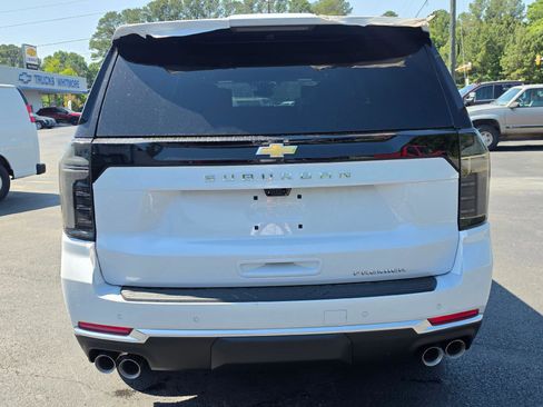 New 2026 Chevrolet Suburban Premier AWD/4WD image 4