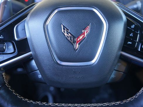 Used 2021 Chevrolet Corvette Stingray Preferred Cpe w/ Z51 Performance Package image 21