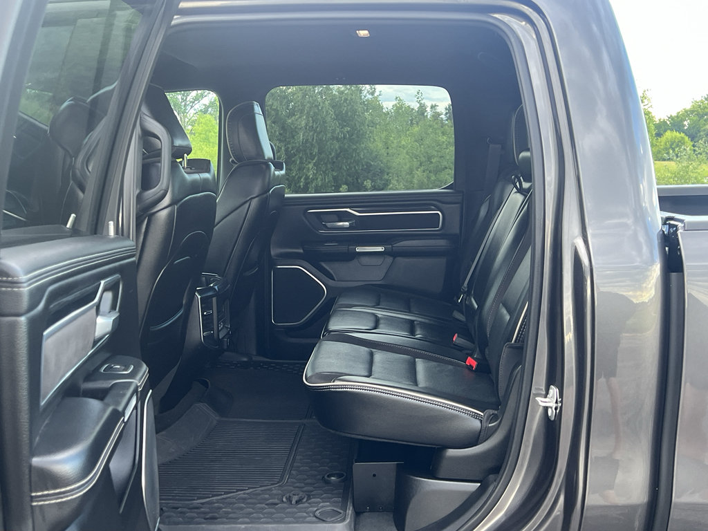 Used 2023 RAM 1500 Laramie AWD/4WD image 32