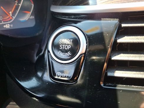 Used 2022 BMW 530i xDrive AWD/4WD image 25