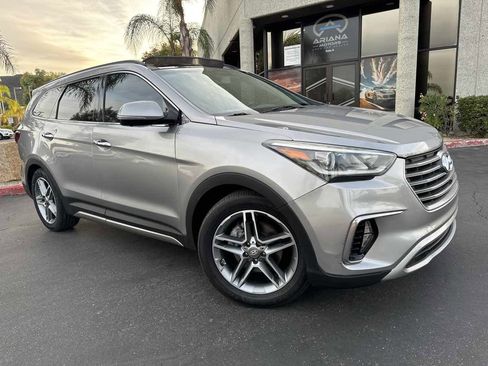 Used 2017 Hyundai Santa Fe Limited image 7