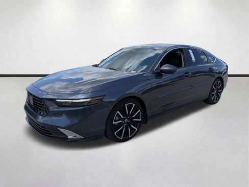 Used 2023 Honda Accord Touring image 8