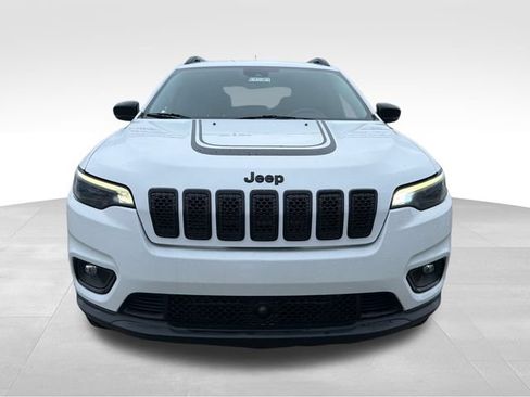 Used 2022 Jeep Cherokee Latitude w/ Trailer Tow Group AWD/4WD image 2