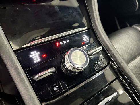 Used 2023 Jeep Grand Cherokee Overland w/ Adv Protech Group III image 17