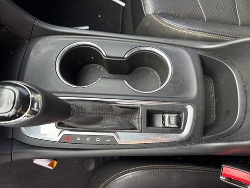 Used 2020 Chevrolet Equinox LT w/ Sport Edition image 21