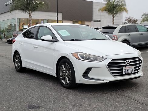 Used 2018 Hyundai Elantra SEL image 27