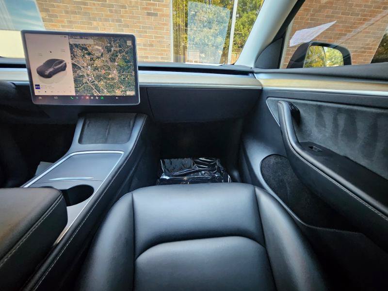 Used 2022 Tesla Model Y Long Range AWD/4WD image 54