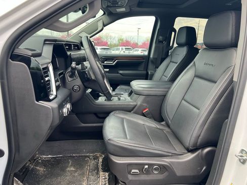 Used 2024 GMC Sierra 1500 Denali w/ Denali Reserve Package image 8