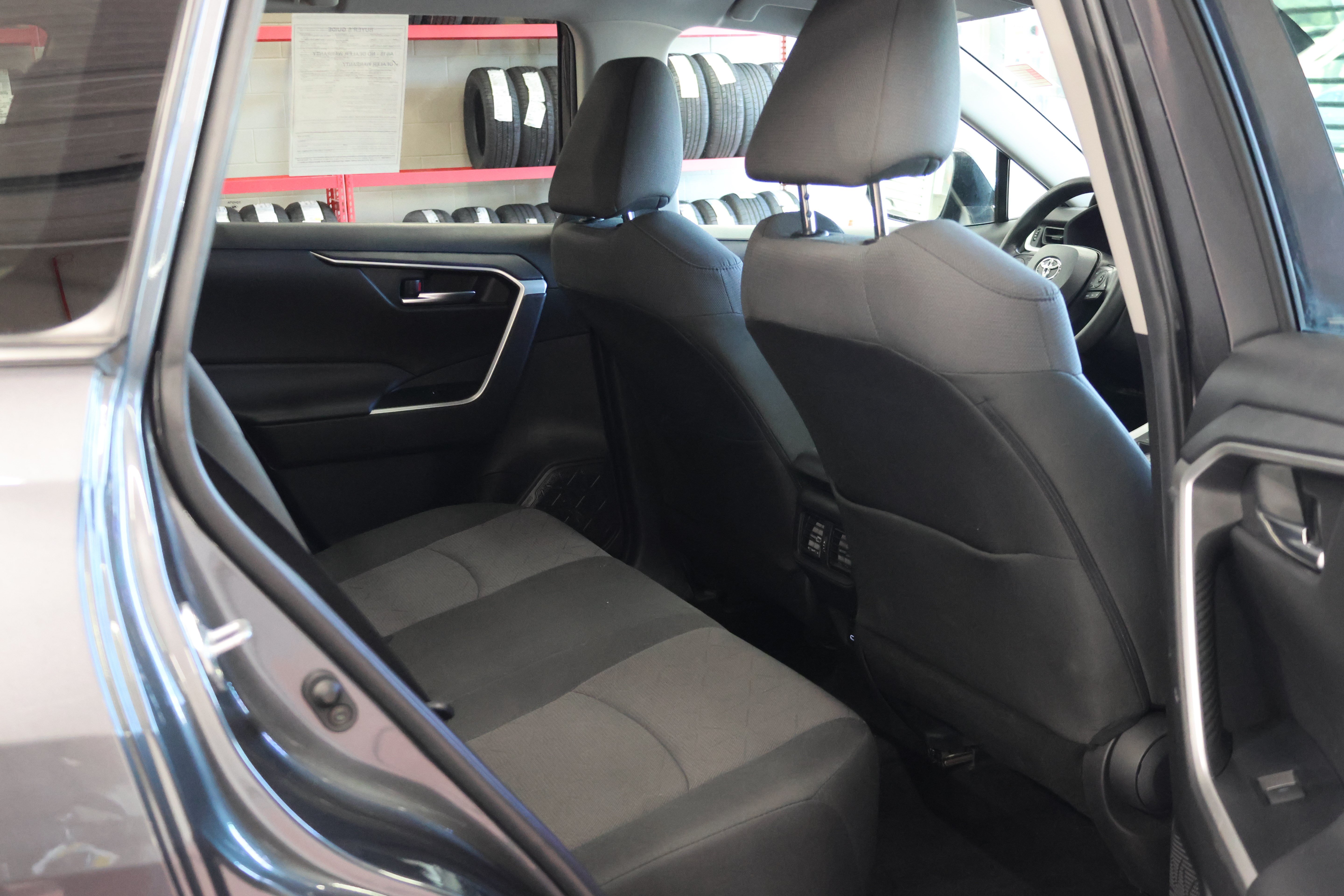 Used 2024 Toyota RAV4 XLE FWD image 18