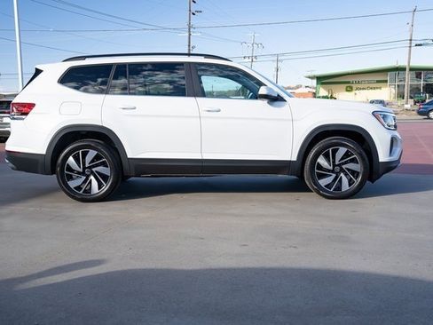 New 2026 Volkswagen Atlas SE image 7