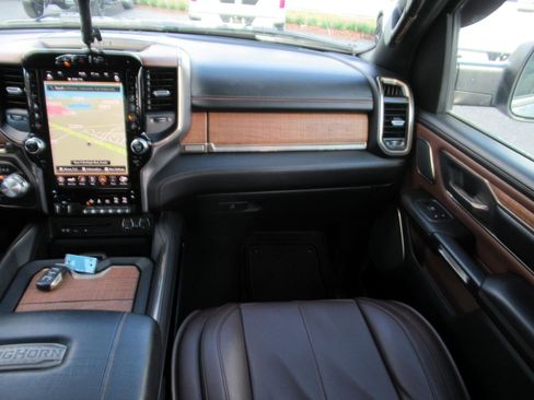 Used 2019 RAM 1500 Limited image 15