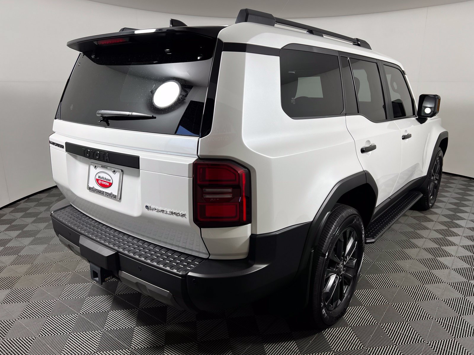 Certified 2025 Toyota Land Cruiser w/ Premium Package AWD/4WD image 5