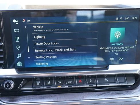 Used 2025 Chevrolet Silverado 2500 LTZ w/ LTZ Premium Package image 47