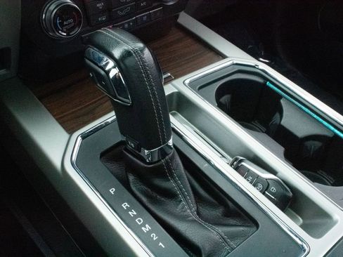 Used 2015 Ford F150 Lariat w/ Equipment Group 502A Luxury image 30