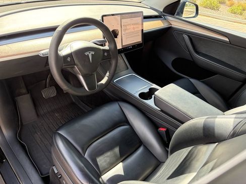 Used 2023 Tesla Model Y Long Range AWD/4WD image 8