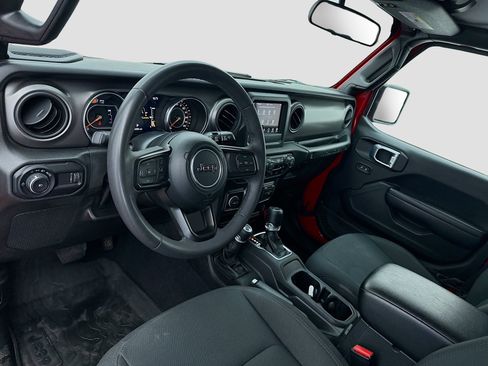 Used 2023 Jeep Wrangler Unlimited Sport AWD/4WD image 7