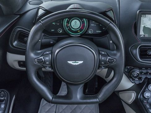 Used 2022 Aston Martin V8 Vantage Roadster RWD image 16