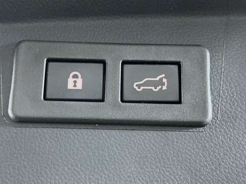 Used 2023 Subaru Outback Onyx Edition image 30