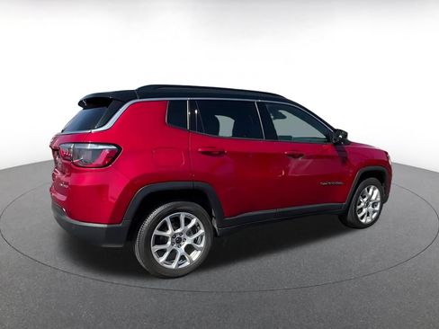 Used 2025 Jeep Compass Limited AWD/4WD image 14