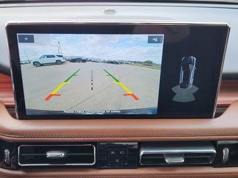 Used 2022 Lincoln Nautilus Reserve image 17