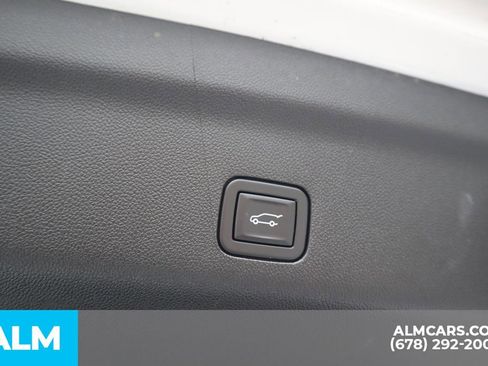 Used 2024 Chevrolet Tahoe LT image 25