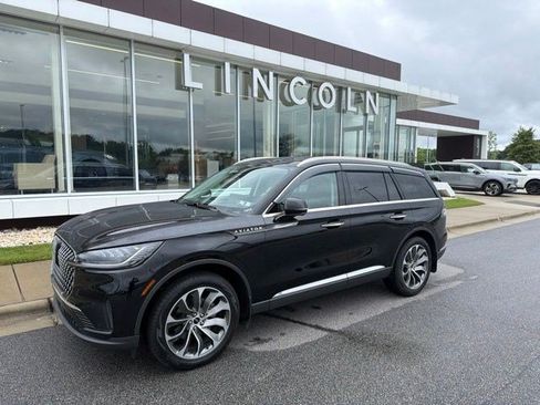Used 2026 Lincoln Aviator Reserve AWD/4WD image 1