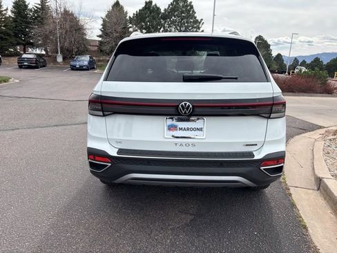 New 2026 Volkswagen Taos SE AWD/4WD image 5