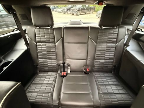 Used 2023 Cadillac Escalade Premium Luxury Platinum w/ LPO, Floor Liner Package AWD/4WD image 22