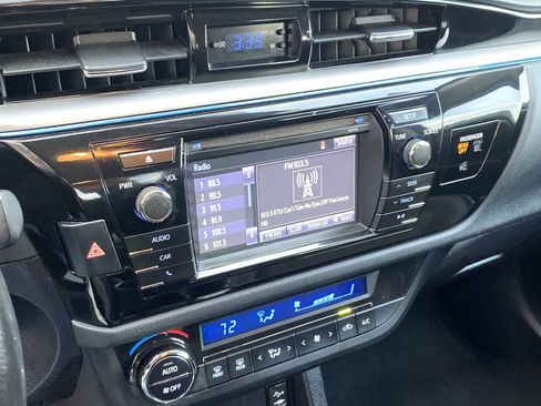 Used 2015 Toyota Corolla S image 33