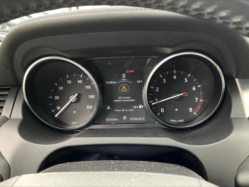 Used 2017 Land Rover Range Rover Evoque SE image 20