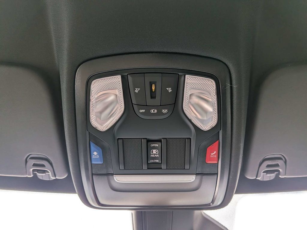 New 2026 RAM 1500 Express AWD/4WD image 24