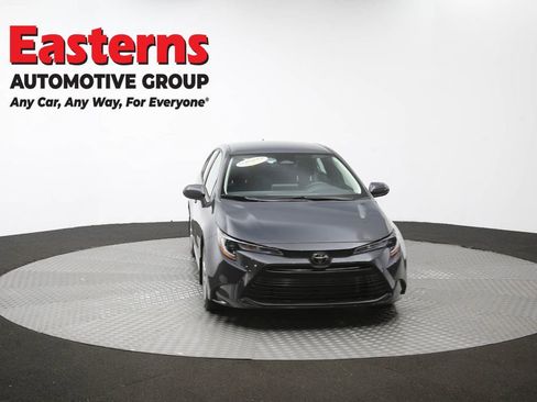 Used 2025 Toyota Corolla LE FWD image 50