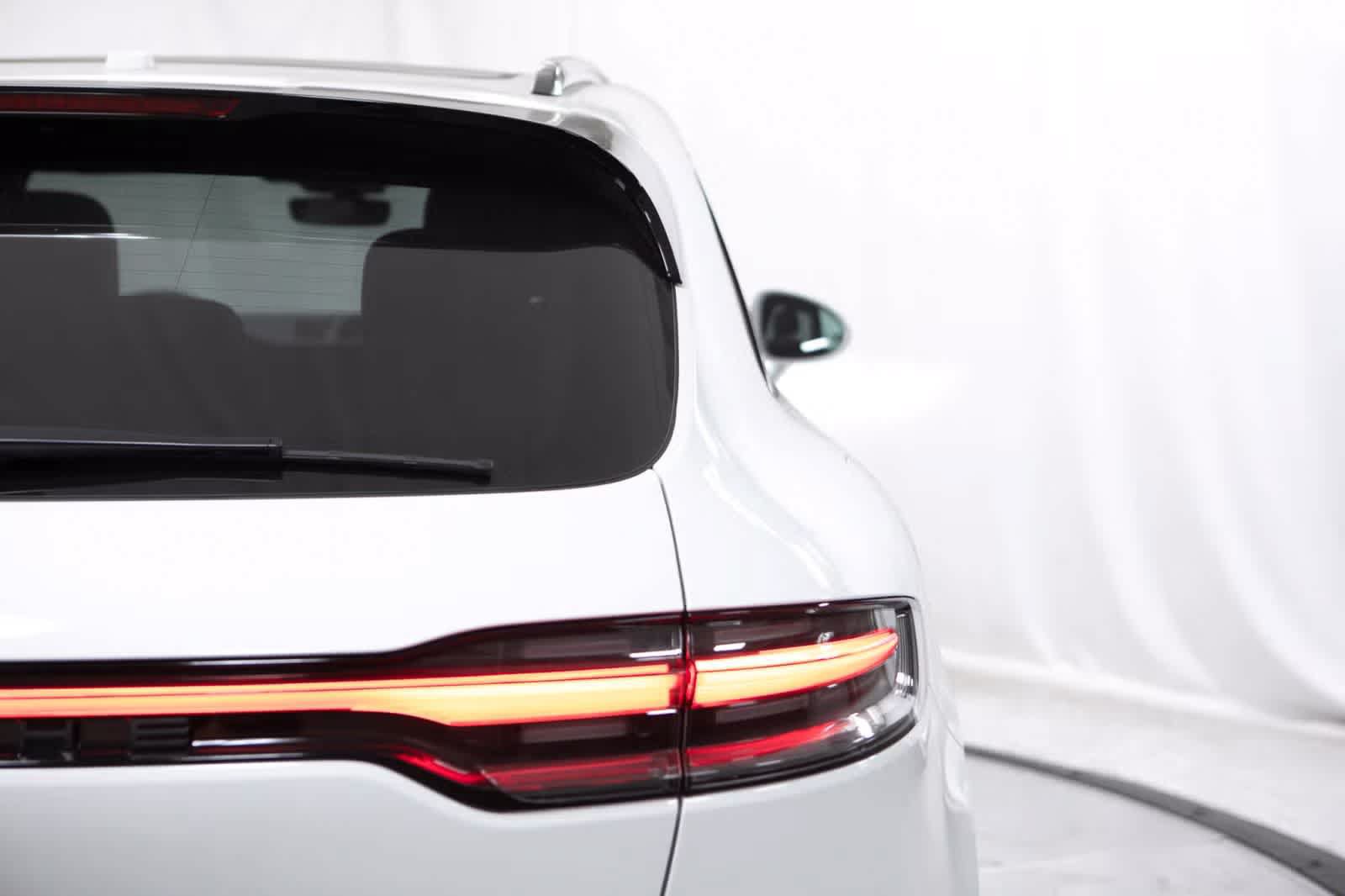 Certified 2026 Porsche Macan AWD/4WD image 21