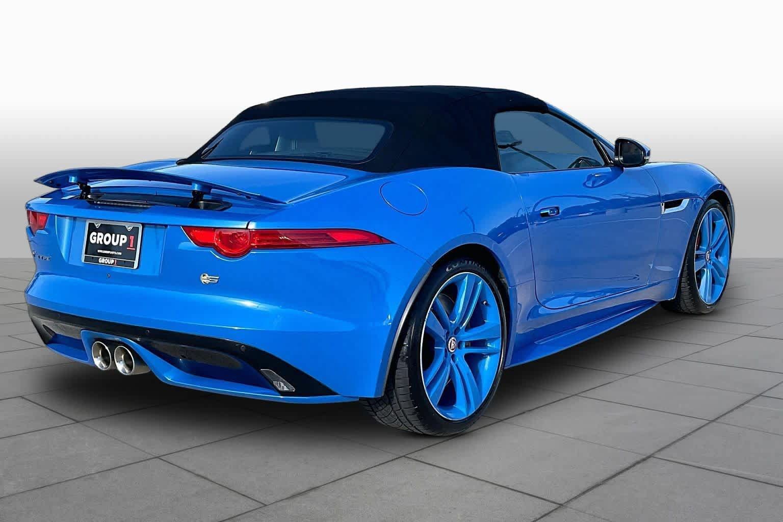 Used 2017 Jaguar F-TYPE S RWD image 12