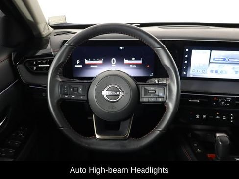 Used 2025 Nissan Kicks SR FWD image 7