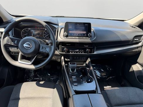 Used 2024 Nissan Rogue SV FWD image 15