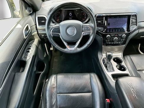 Used 2019 Jeep Grand Cherokee Limited w/ Luxury Group II image 23