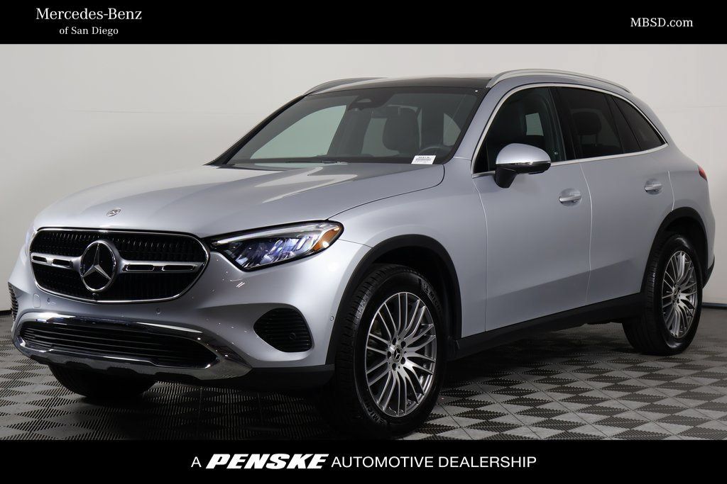 Certified 2026 Mercedes-Benz GLC 300 image 1