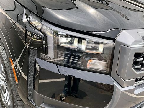 New 2026 Nissan Frontier SV w/ SV Convenience Package RWD image 13