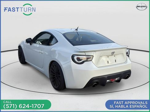 Used 2014 Scion FR-S RWD image 8