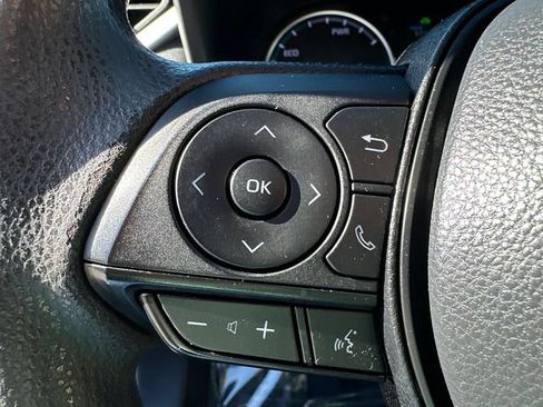 Certified 2022 Toyota RAV4 LE AWD/4WD image 37