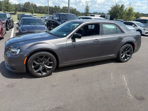 Used 2023 Chrysler 300 Touring w/ Sport Appearance Package RWD image 3