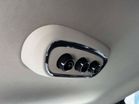 Used 2018 Dodge Durango SXT w/ Quick Order Package 2BB AWD/4WD image 12
