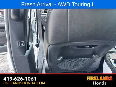 Used 2023 Chrysler Pacifica Touring-L w/ S Appearance Package AWD/4WD image 30