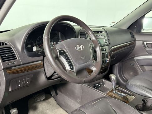 Used 2012 Hyundai Santa Fe Limited FWD image 3