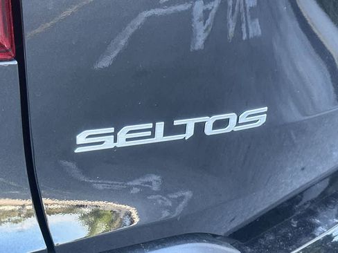 New 2026 Kia Seltos EX w/ EX Sunroof Package image 10